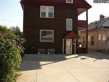 4th image of 3134 W 52nd St