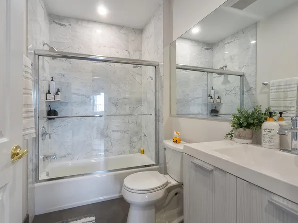 302 The Promenade image 25 of 48