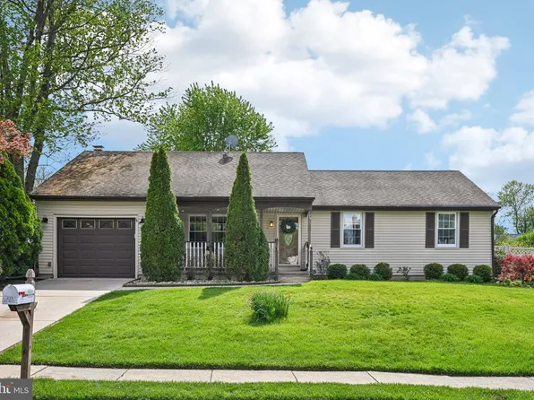 139 Coopers Kill Rd, Delran, NJ 08075