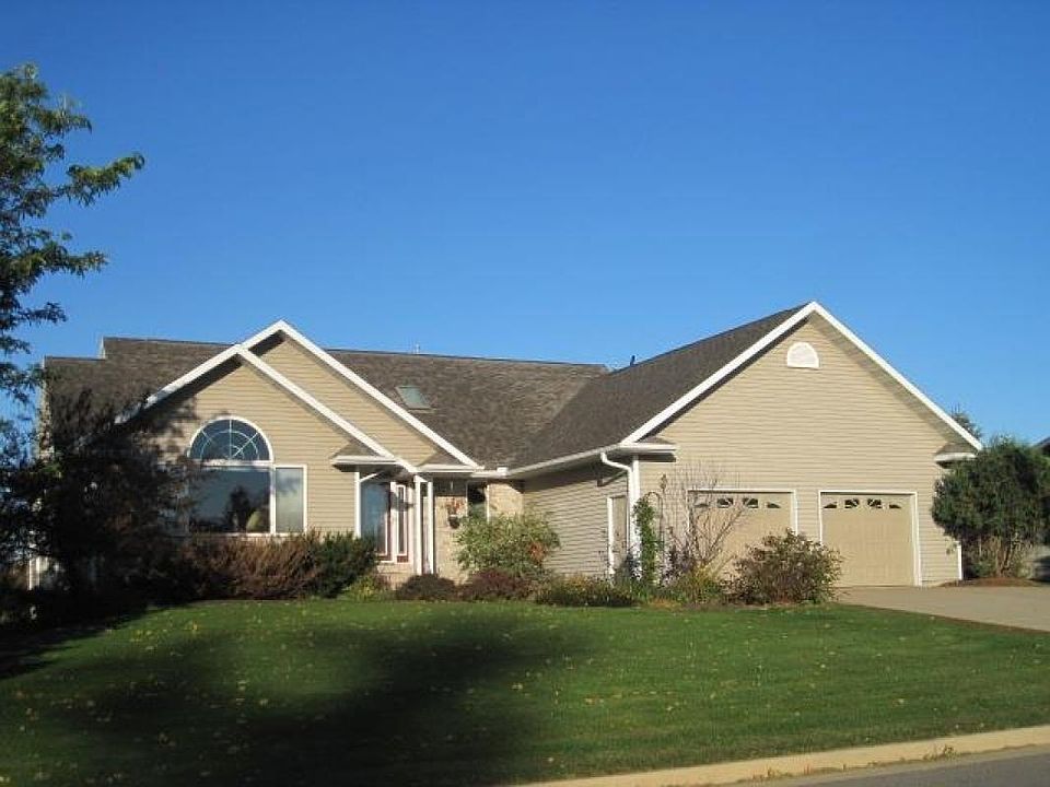 1st image of 5599 Strawberry Ln