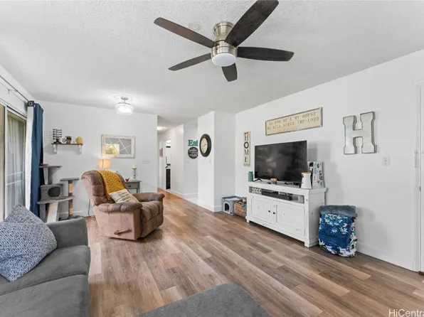 94-524 Kupuohi St APT 102, Waipahu, HI 96797