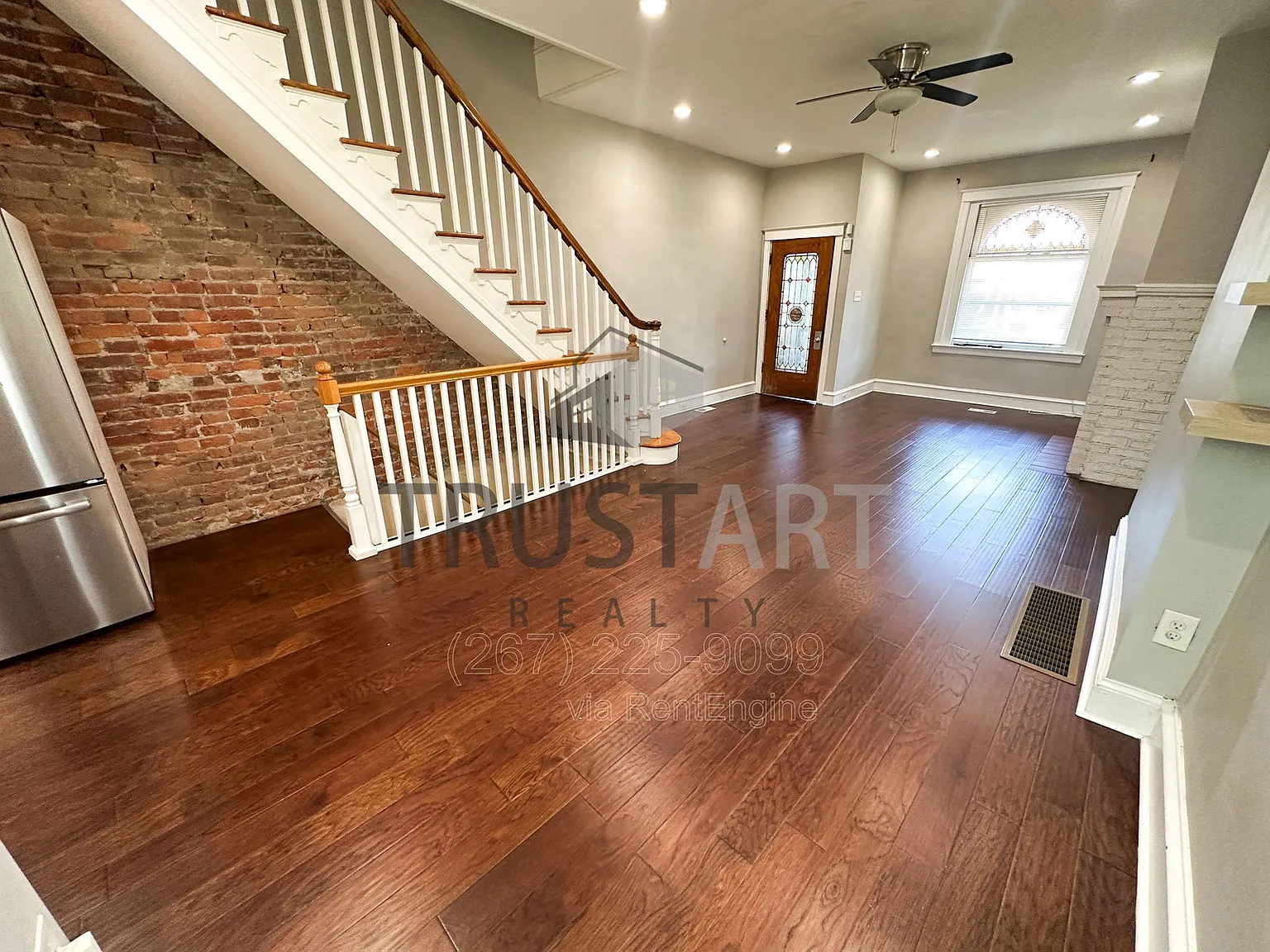 3 bed, 2.0 bath, 1400 sqft, $2,200 — Photo 4