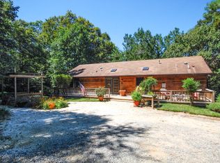 118 Mill Pond Rd, Urbanna, VA 23175
