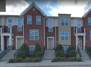 1132 Windward Ln, Vernon Hills, IL 60061