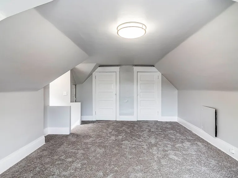 1618 Dagmar Ave — Photo 18