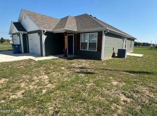 1921 S Wisconsin Ave, Joplin, MO 64804