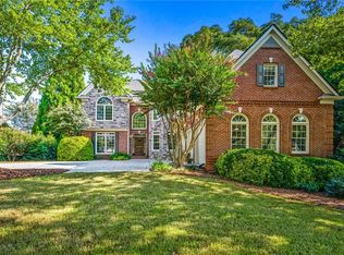 130 Elizabeth Cv, Roswell, GA 30075