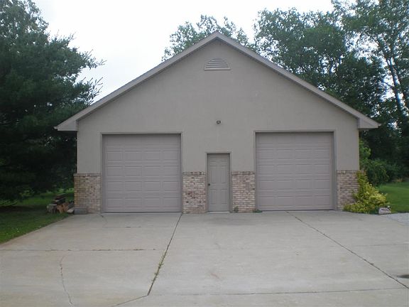 4th image of 21934 Shirley Dr