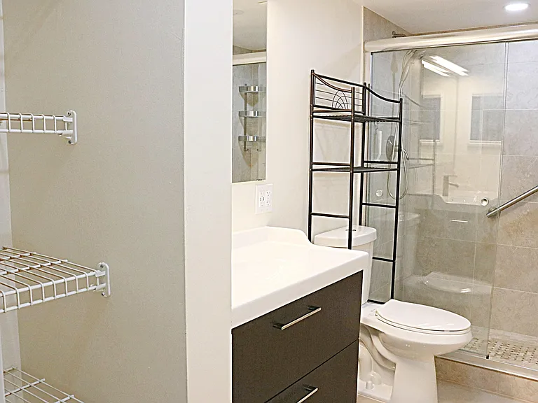 230 NE 26th Ave #1070 — Photo 6