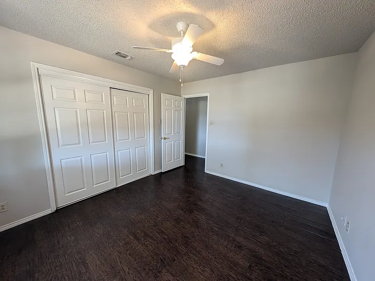 115 Meadowview Dr #4 — Photo 13