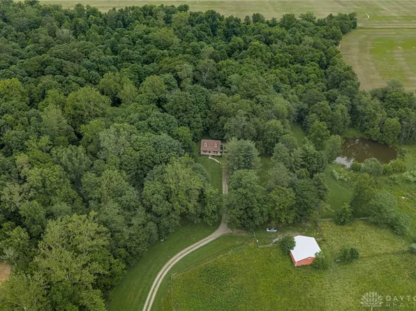 2038 Pratt Rd, Blanchester, OH 45107