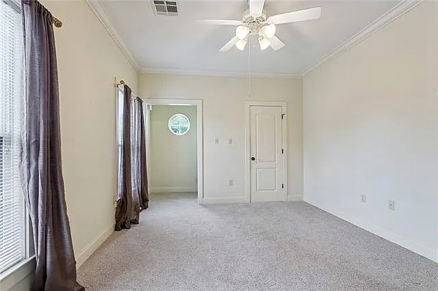1111 Dante St — Photo 10