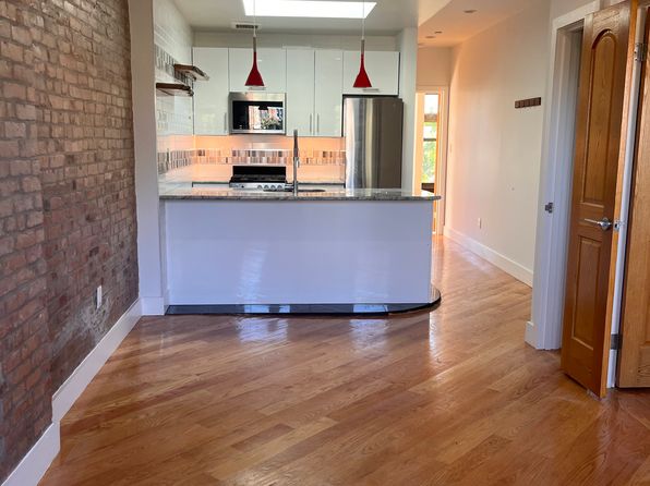 1079 Bergen St #4