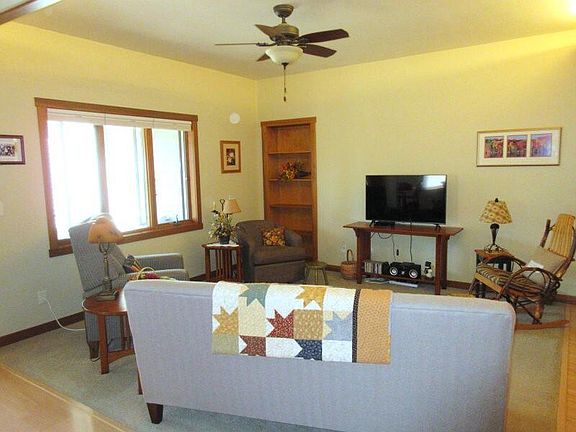 4th image of 1619 Sandstone LANE