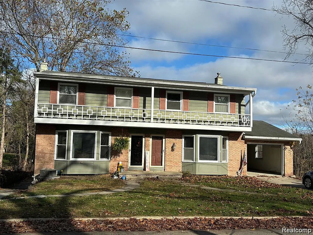 3 bed, 1.5 bath, 1792 sqft, $1,600 — Photo 1