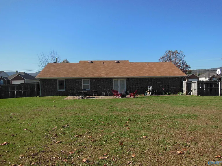 549 Wade Rd SE — Photo 20