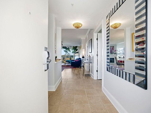 3rd image of 8121 Amalfi Pl. #7-605