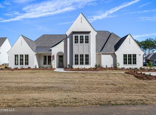 156 Westlake Cir, Madison, MS 39110