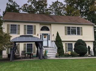 6 Gleason Rd, Hewitt, NJ 07421