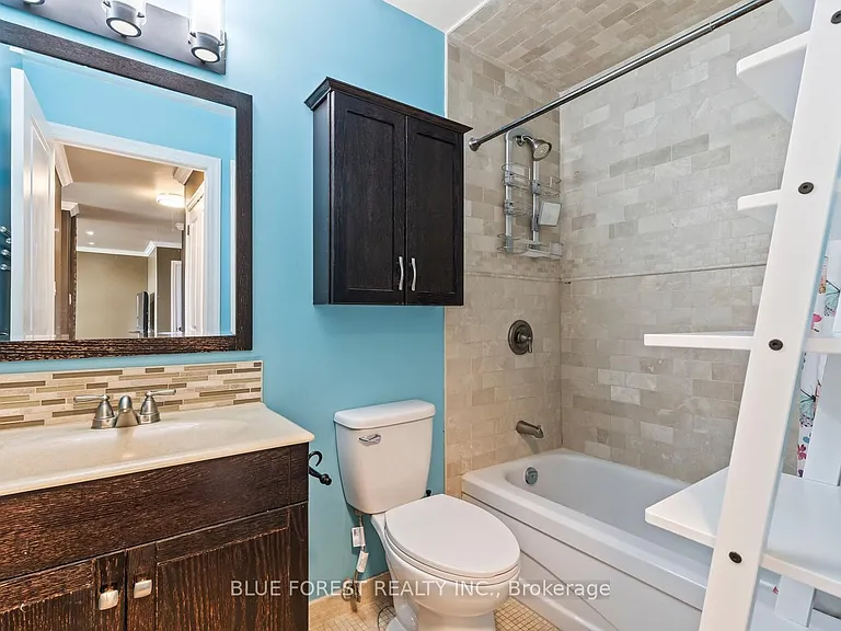 1600 Adelaide St N #608 — Photo 22