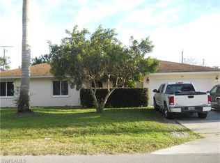 1152 S Alhambra Cir, Naples, FL 34103