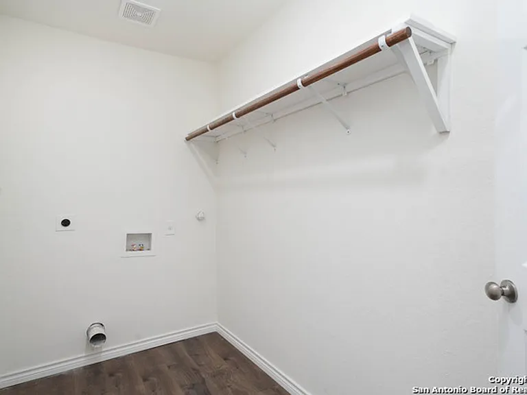 143 Kinder Dr — Photo 10