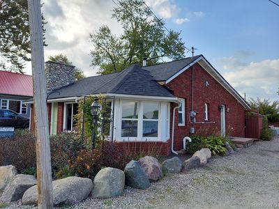 412 Lakeview Dr, Gregory, MI, 48137