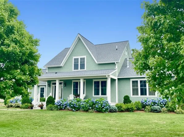 23 E Matunuck Farm Dr, South Kingstown, RI 02879