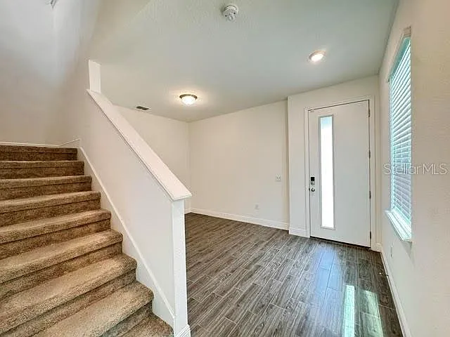 2233 Shadowland Loop — Photo 5