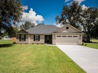 4446 Country Oak Dr, Valdosta, GA 31601