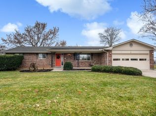 2183 Pine Knott Dr, Dayton, OH 45431