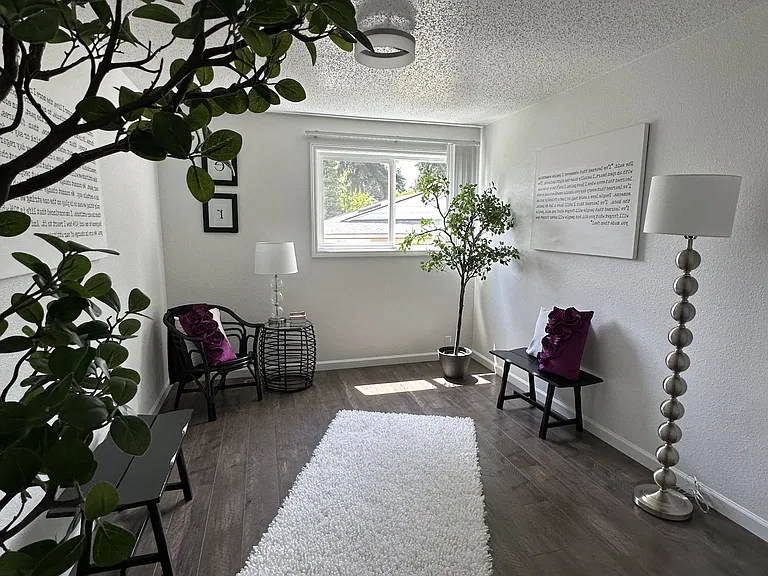 810 Garrison St NE — Photo 20