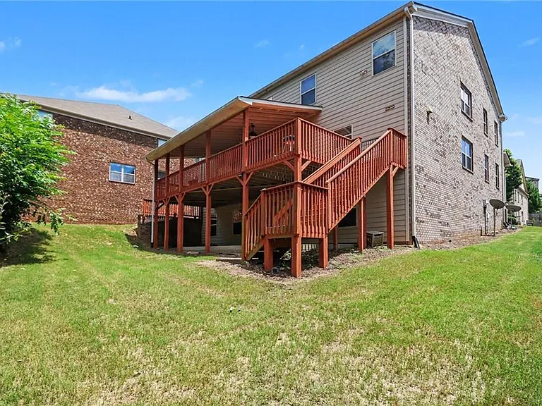 550 Nichols View Way — Photo 6