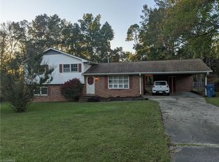 2023 Ledford Rd, Greensboro, NC 27406