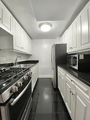 Rented by Spire Group | media 13