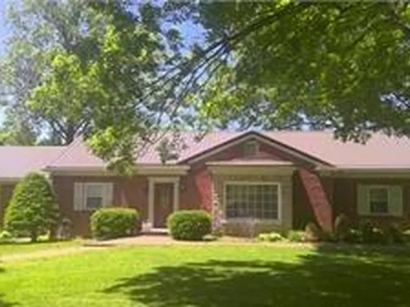 23 Meadowbrook Dr, Winchester, KY 40391