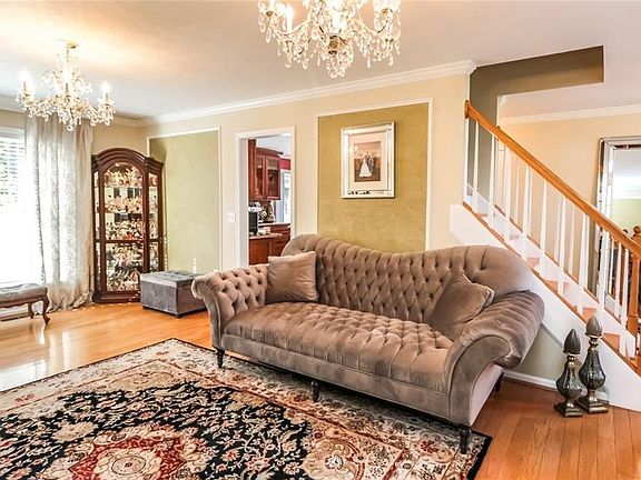 4th image of 1313 Cherry Laurel Cir