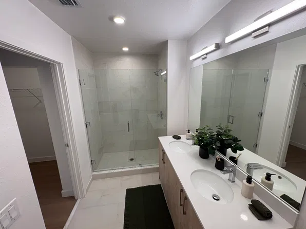 (undisclosed Address), Miami, FL 33182