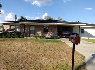 302 Castlewood Dr, New Braunfels, TX 78130