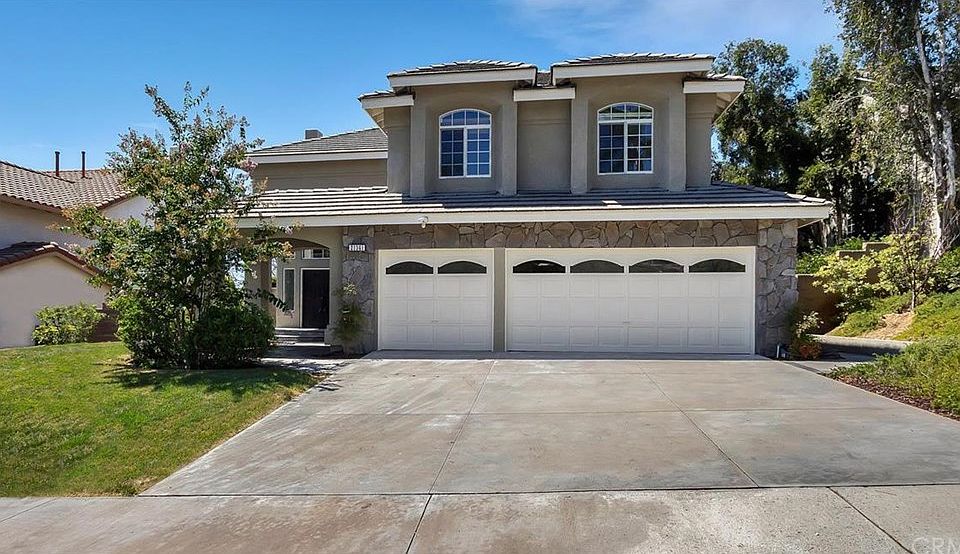 Welcome to 21361 Pinebluff!