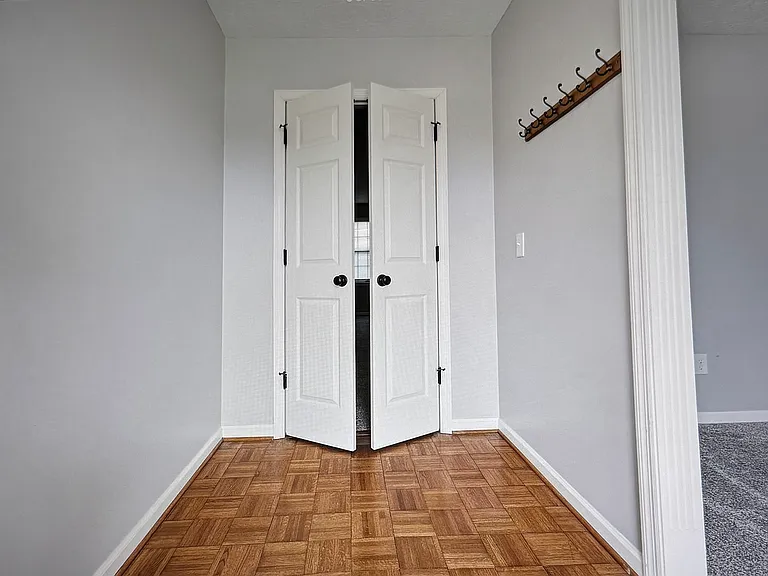 250 Savannah Dr #250 — Photo 5