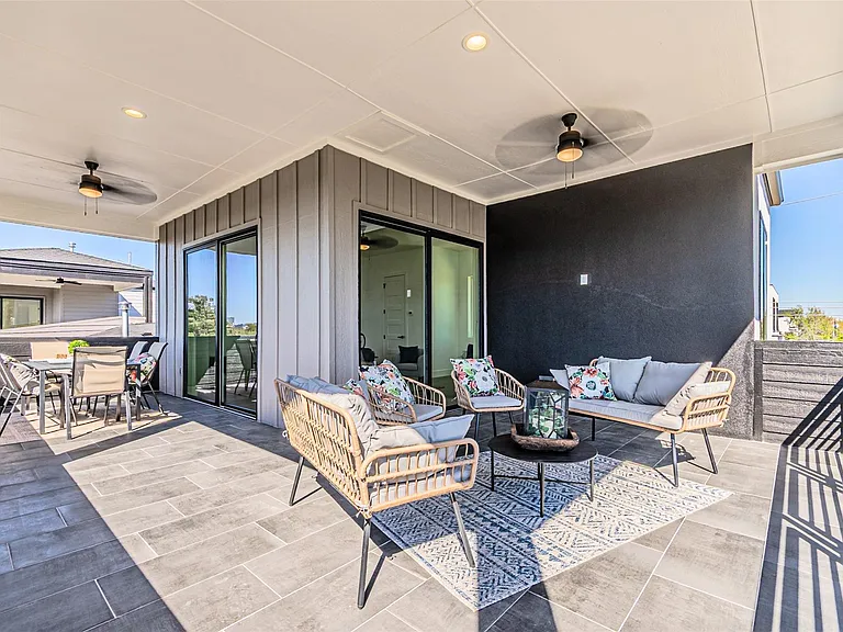 4309 Sylvester St — Photo 31