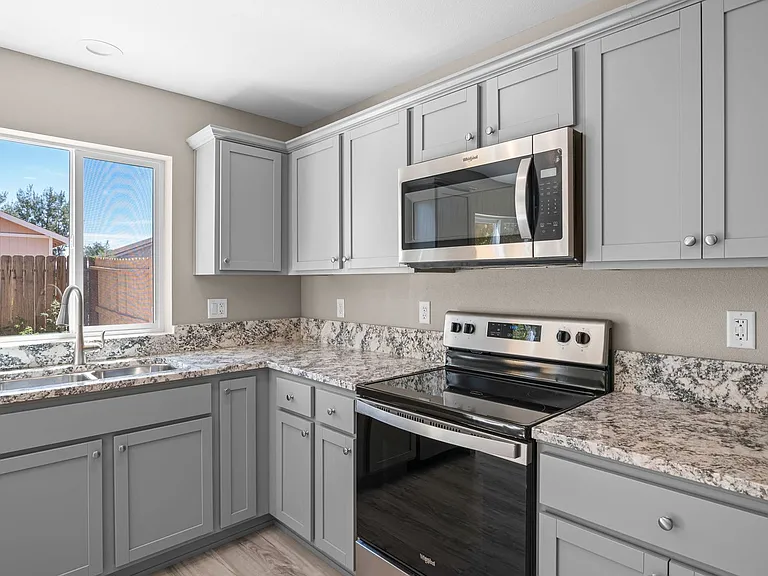 Starlite Homes LLC - 785 — Photo 7