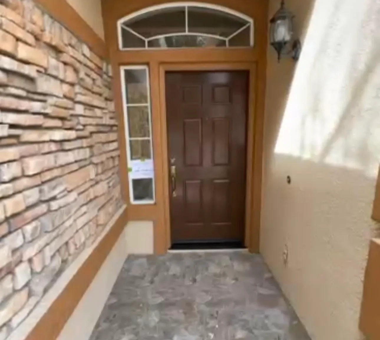 4 bed, 2350 sqft, $3,295 — Photo 3