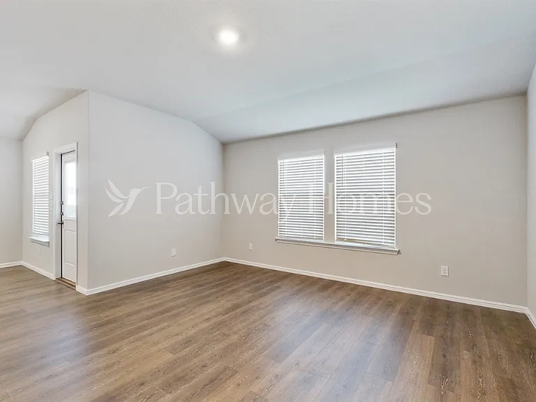 1625 Vandemere Ct — Photo 3