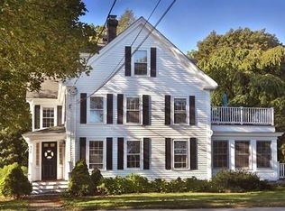 376 Main St APT 1, Amesbury, MA 01913