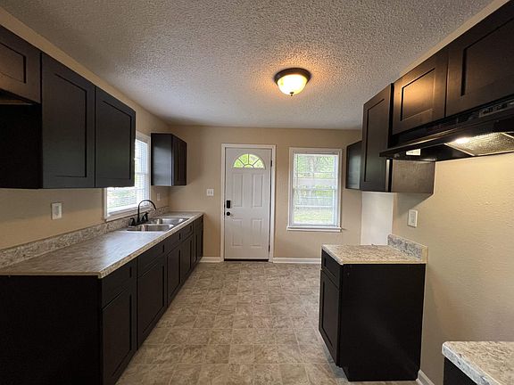 4th image of 4799 Berta Rd