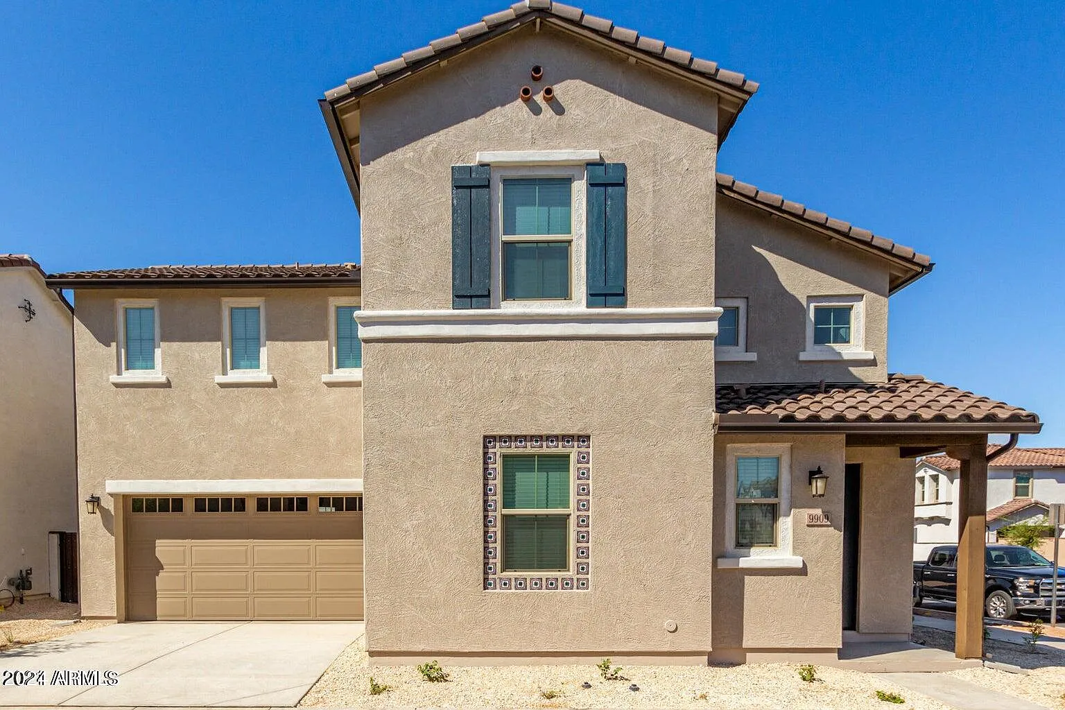 4 bed, 2141 sqft, $2,500 — Photo 1