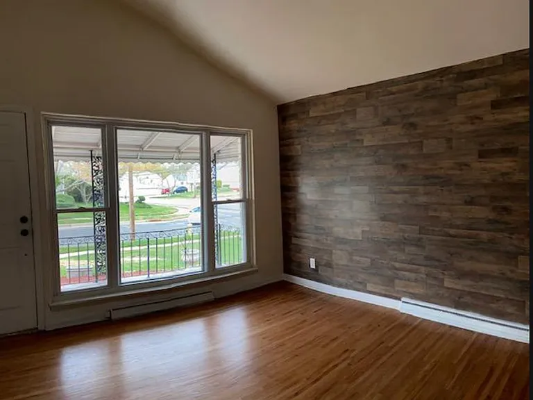 7556 Baxter Ave — Photo 4