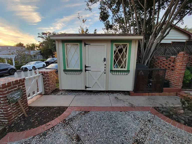 360 Aster St — Photo 50
